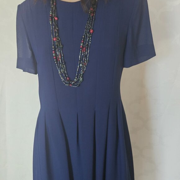 Cynthia Howie - Navy A-Line Dress: Timeless Elegance with Delicate Pleats - Picture 2 of 12